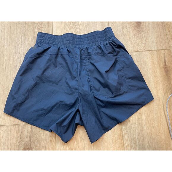 Zella Black High-Waisted Athletic Shorts Size XS Lightweight Activewear - Picture 2 of 3